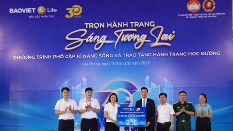 30 năm Bảo Việt Nhân thọ đồng hành cùng người dân và vun đắp tương lai thế hệ trẻ Việt Nam