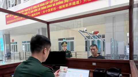 Số hóa cửa khẩu, tăng tốc lưu thông hàng hóa qua biên giới