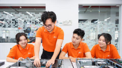 Trường đại học và doanh nghiệp hợp tác đào tạo nhân lực công nghệ chiến lược