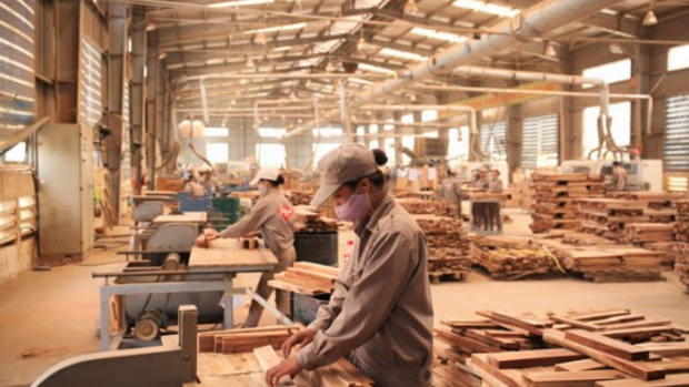 Ngành gỗ cần chuyển mạnh từ gia công sang thiết kế