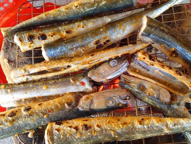 Đi du lịch đảo Nam Du, chàng trai khoe món cá lạ có xương màu xanh lá cây khiến cộng đồng mạng xôn xao - Ảnh 8. Đi du lịch đảo Nam Du, chàng trai khoe món cá lạ có xương màu xanh lá cây khiến cộng đồng mạng xôn xao - Ảnh 8.