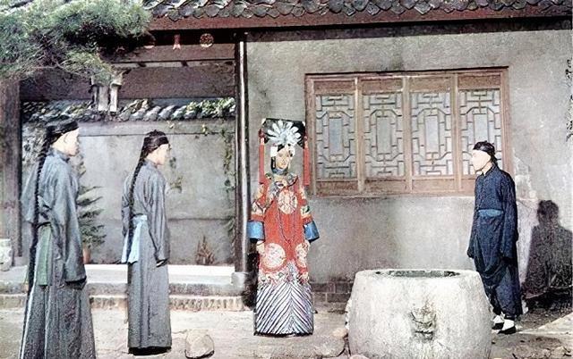 Tử Cấm Thành có hơn 70 giếng nước nhưng không một ai dám uống: Vì sao? - Ảnh 5. Tử Cấm Thành có hơn 70 giếng nước nhưng không một ai dám uống: Vì sao? - Ảnh 5.