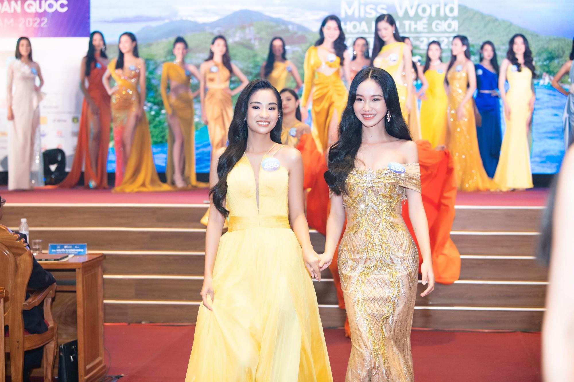 Hoa hậu Lương Thùy Linh, Tiểu Vy xuất hiện lộng lẫy tại lễ công bố vòng chung kết Miss World Vietnam 2022 ảnh 7