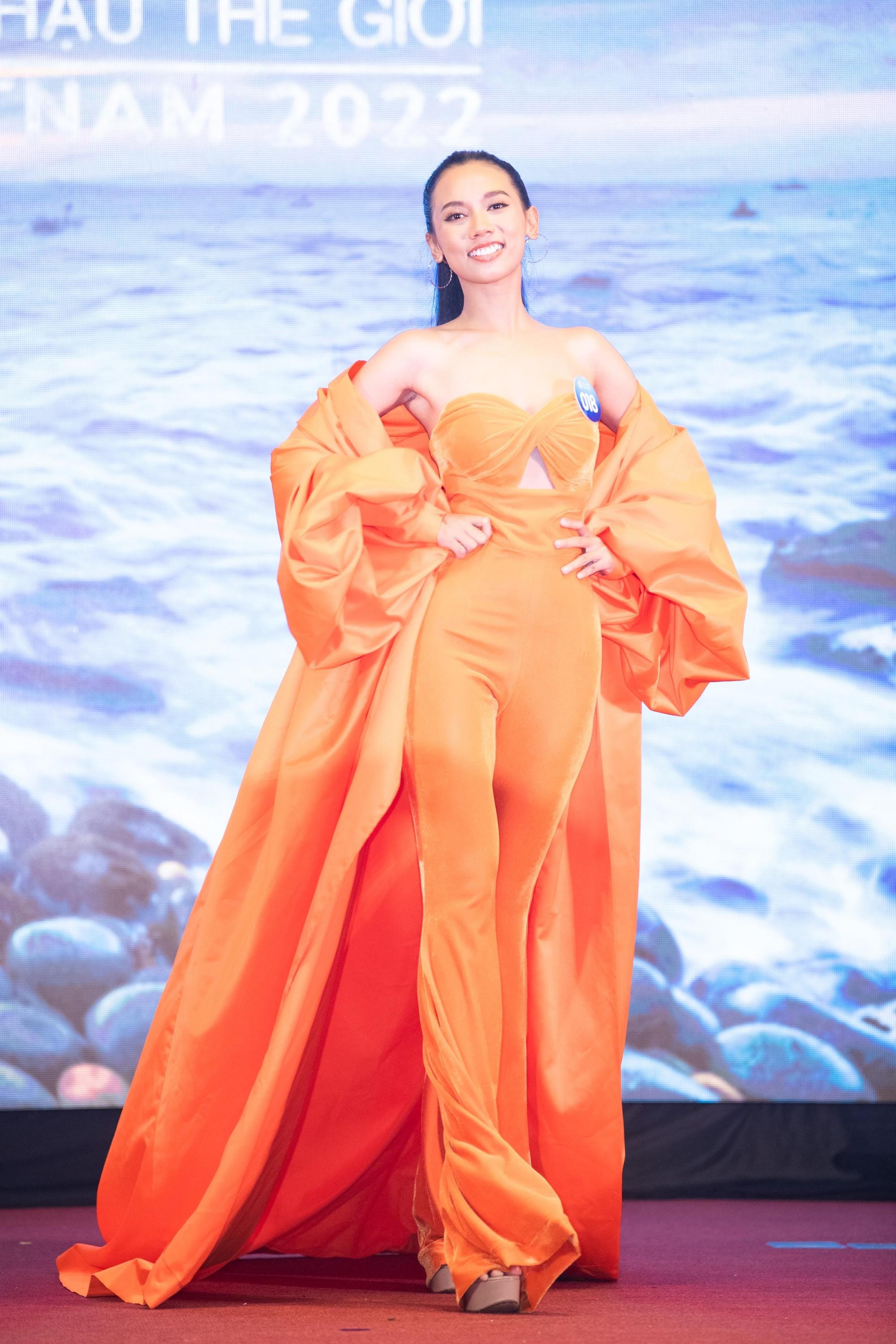 Hoa hậu Lương Thùy Linh, Tiểu Vy xuất hiện lộng lẫy tại lễ công bố vòng chung kết Miss World Vietnam 2022 ảnh 16