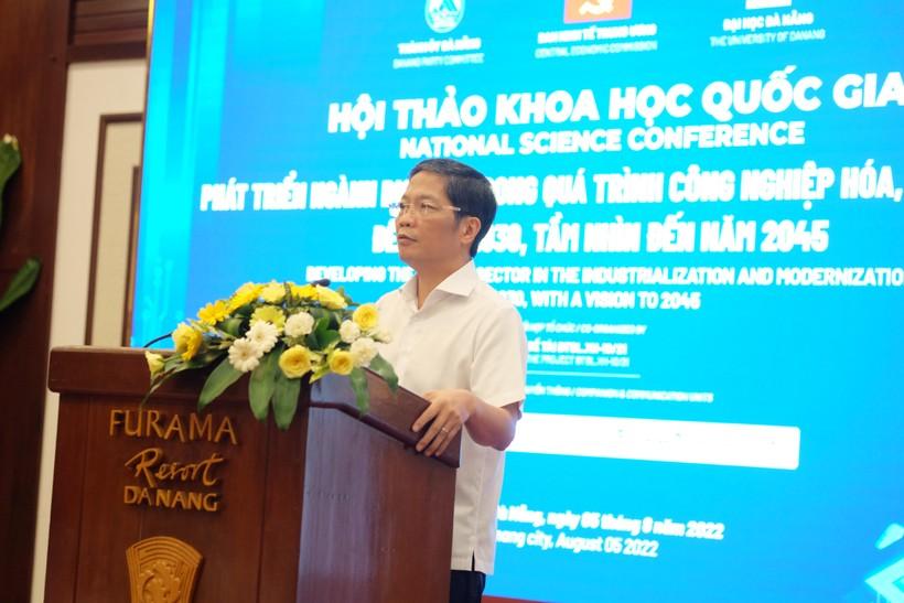 Chú trọng phát triển một số ngành dịch vụ lợi thế, có hàm lượng tri thức và công nghệ cao ảnh 3