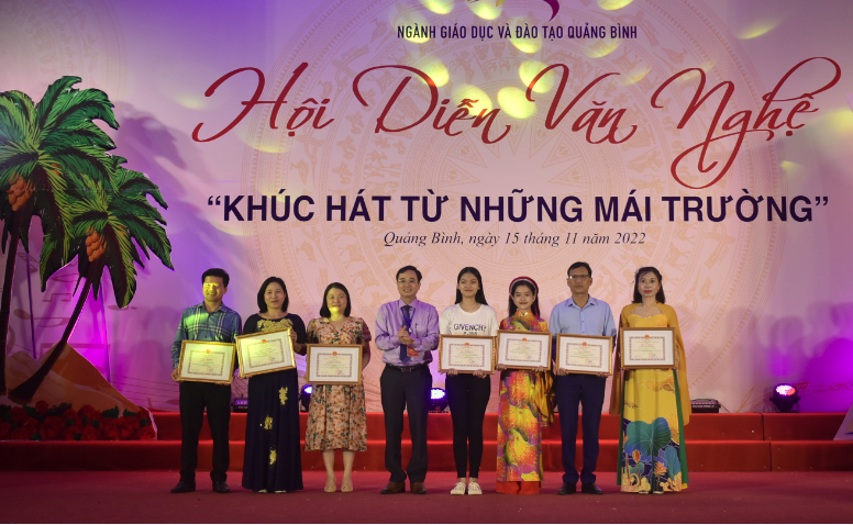 Khép lại Hội diễn văn nghệ ngành Giáo dục Quảng Bình ảnh 5