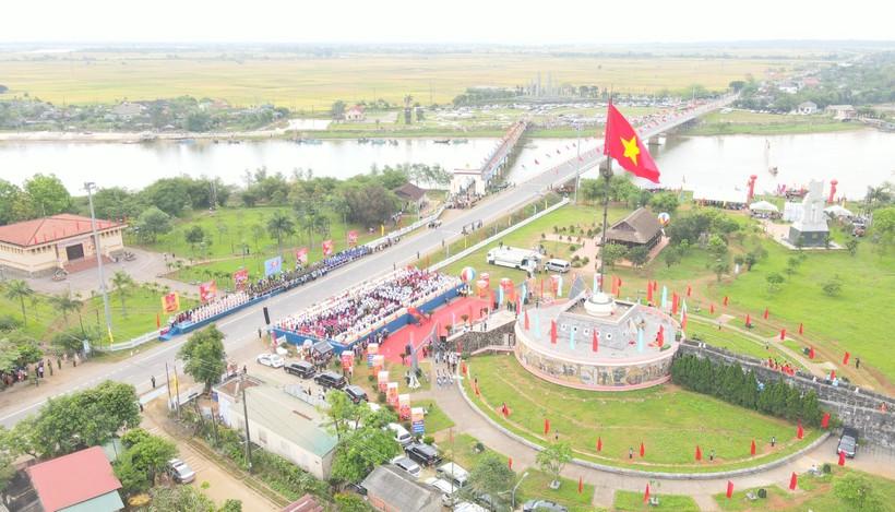 Lễ hội Thống nhất non sông được tổ chức tại Khu di tích Hiền Lương.