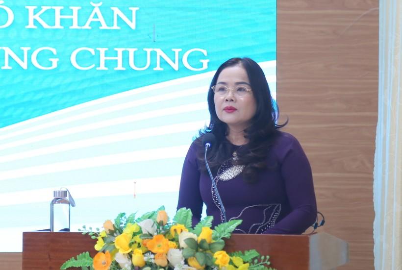 Trao tặng gần 4.000 bộ sách giáo khoa cho học sinh Quảng Trị ảnh 3