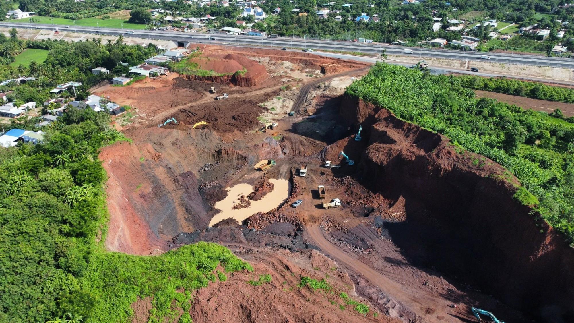 Sai phạm nghiêm trọng tại các dự án phục vụ cao tốc Phan Thiết- Dầu Giây - Ảnh 1.