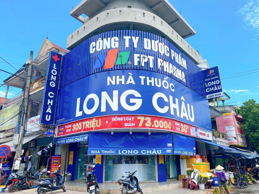 Sếp FPT Retail lần đầu liên tiếng về cuộc chiến giá rẻ, tiết lộ “bí mật doanh thu khủng” của chuỗi Long Châu - Ảnh 3.