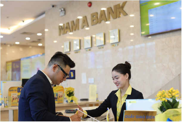 Nam A Bank chung tay cùng TP.HCM phát triển xanh - Ảnh 3.