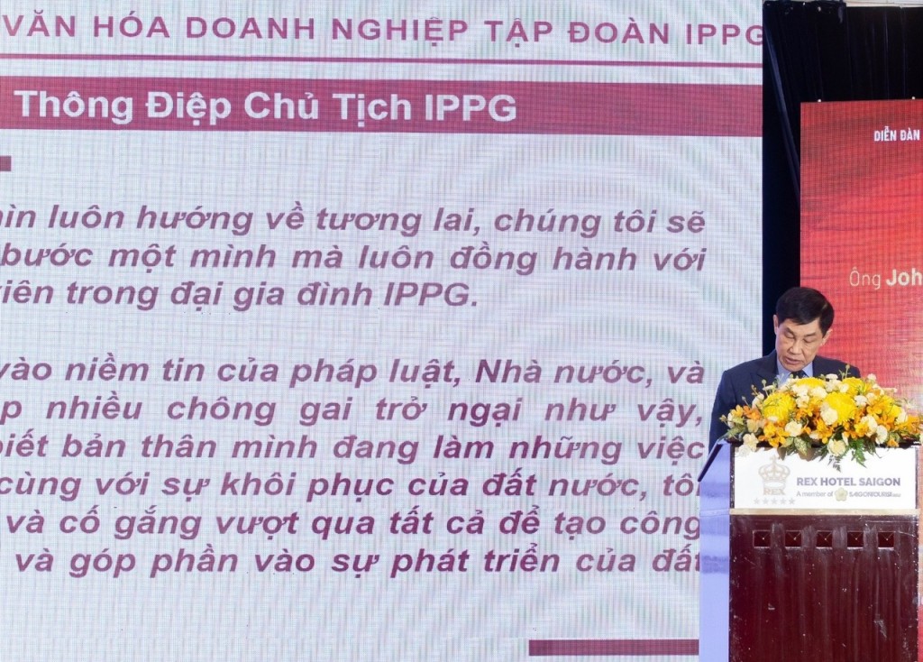 Ông Johnathan Hạnh Nguyễn