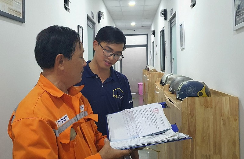 TP. Hồ Chí Minh: Trên 1,5 triệu sinh viên và người lao động thuê nhà được mua điện đúng giá