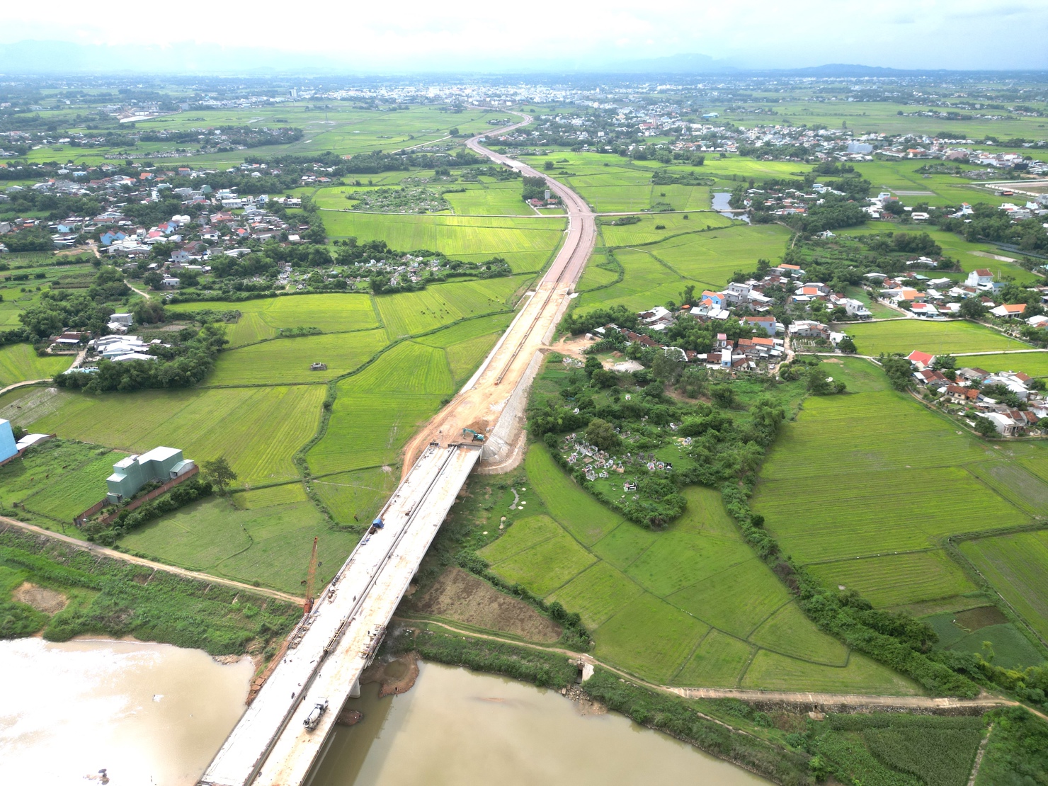 Công trình dự án đường bộ cao tốc Bắc - Nam phía Đông (đoạn qua địa bàn tỉnh Bình Định)