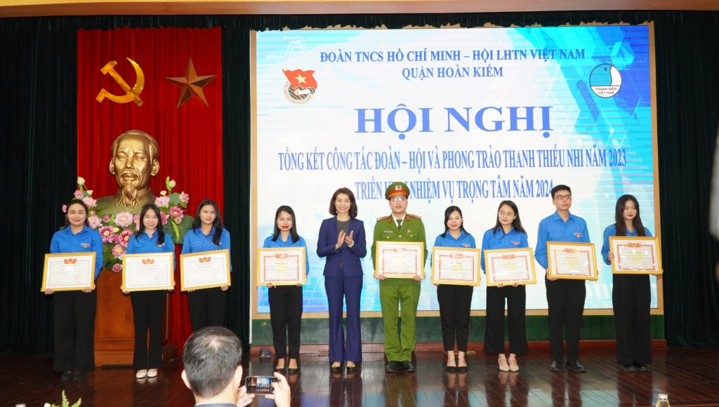 Khẳng định bản lĩnh, sức trẻ và sáng tạo trong phong trào thanh niên