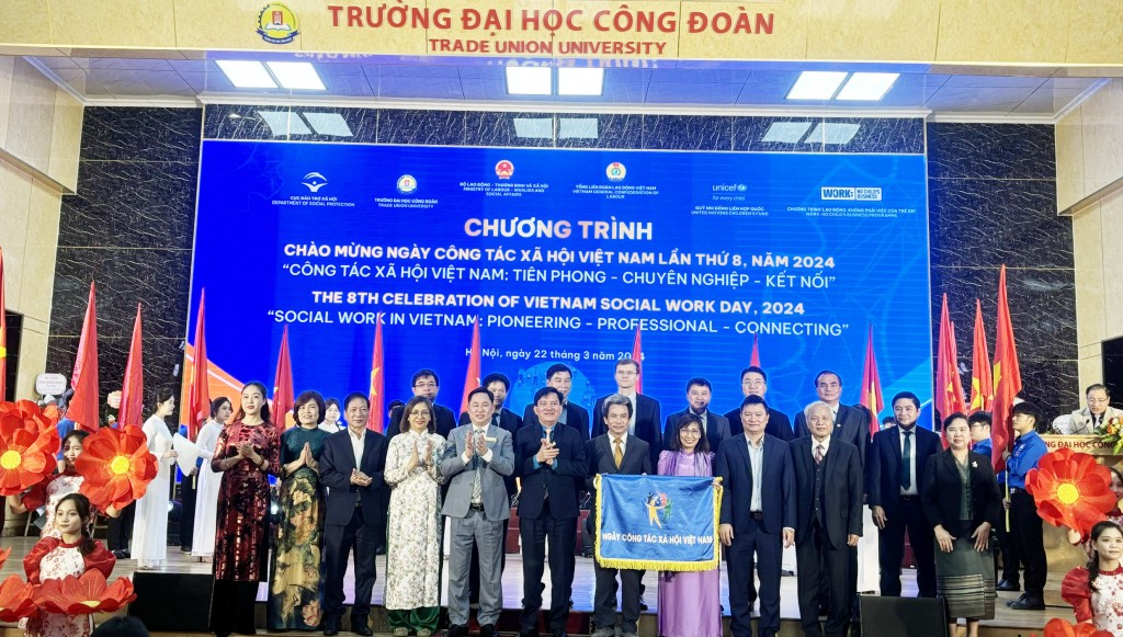 Tôn vinh giá trị cao quý, nhân văn của nghề công tác xã hội