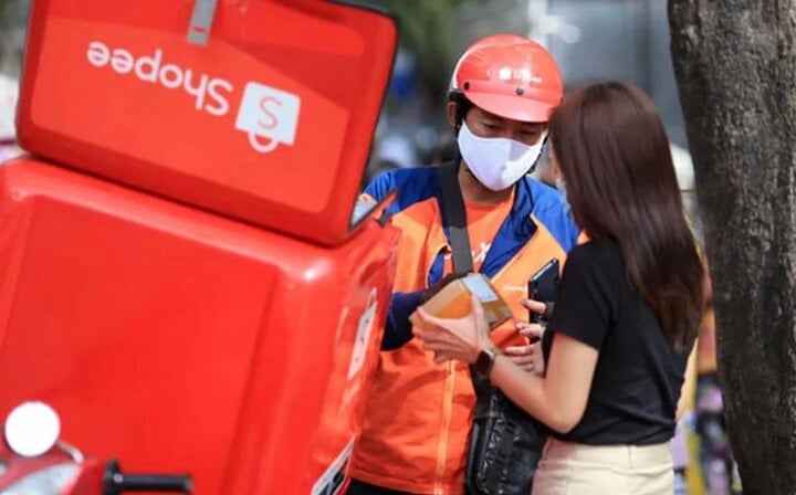 Kéo dài thời gian đổi trả hàng, Shopee bị nghi 'ôm' vốn của người bán- Ảnh 1.