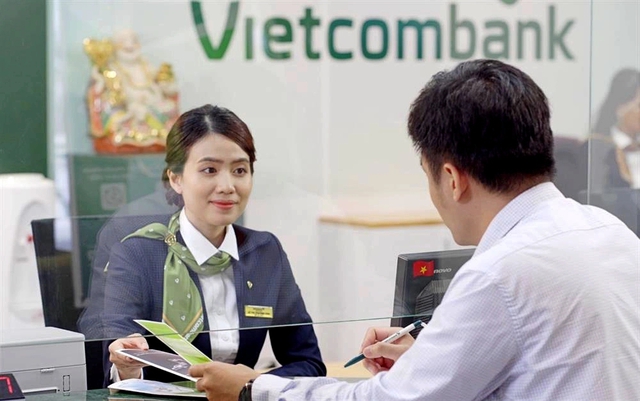 Lãi suất ngân hàng Vietcombank tháng 4: Lãi suất tiết kiệm cao nhất dành cho kỳ hạn 24 tháng, giảm lãi vay cho tất cả khách hàng- Ảnh 1.