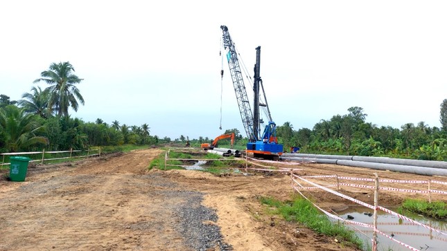 Cao tốc Châu Đốc - Cần Thơ - Sóc Trăng chậm tiến độ- Ảnh 2.