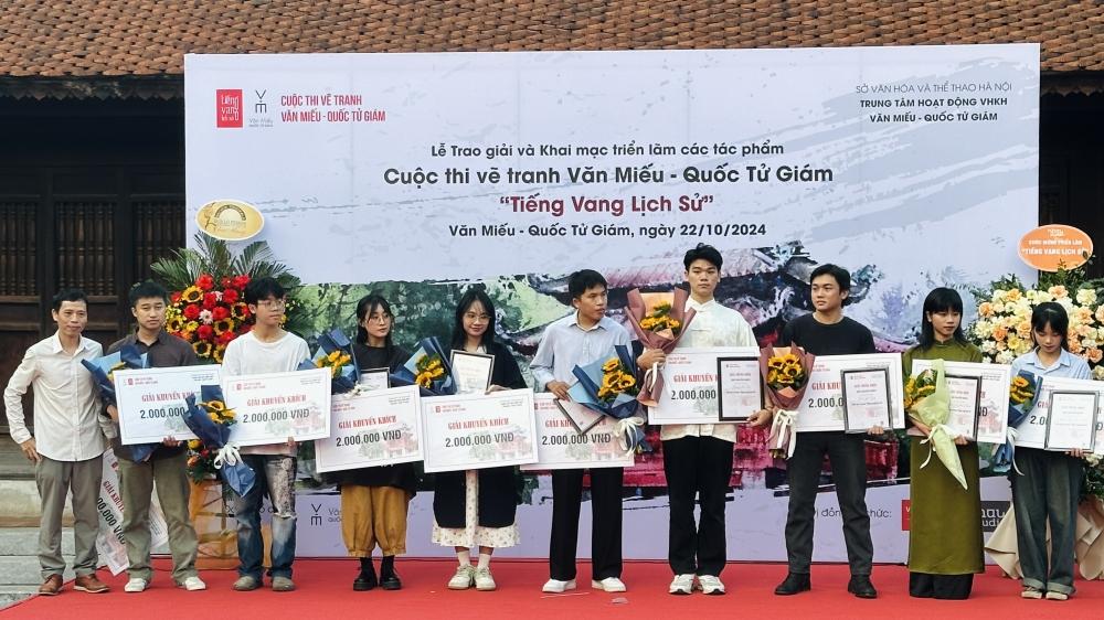 Trao giải cuộc thi “Tiếng vang lịch sử: Diễn giải Văn Miếu - Quốc Tử Giám qua hội họa”