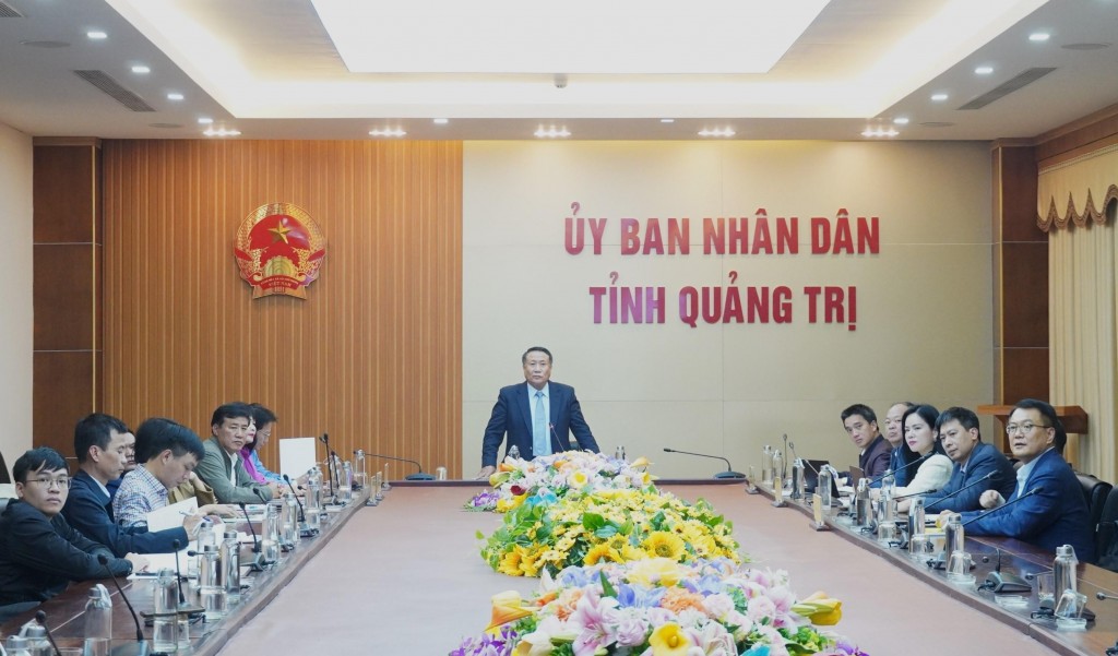 Quyền Chủ tịch UBND tỉnh Hà Sỹ Đồng làm việc với liên danh nhà đầu tư Công ty Cổ phần Tập đoàn T&T và Công ty TNHH SK E&S