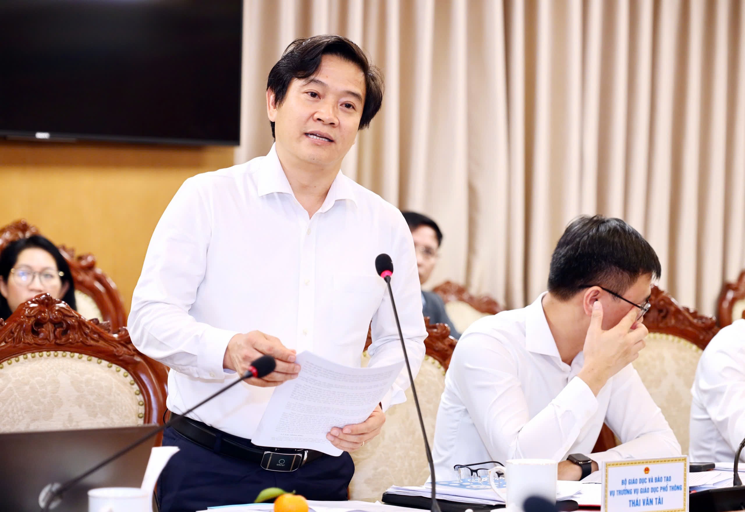 hop-ban-chi-dao4.jpg