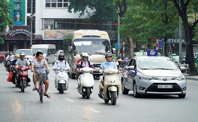 Thời tiết hôm nay 13/5: Bắc Bộ ngày nắng, Trung Bộ mưa rào và dông vài nơi