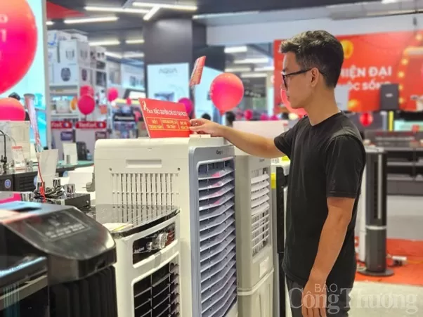 Thiết bị làm mát 'nóng rực' theo thời tiết Hà Nội Thiết bị làm mát 'nóng rực' theo thời tiết Hà Nội