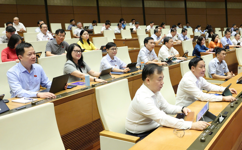 Luật Quảng cáo sửa đổi đã được đại đa số đại biểu tán thành thông qua. Ảnh: QH