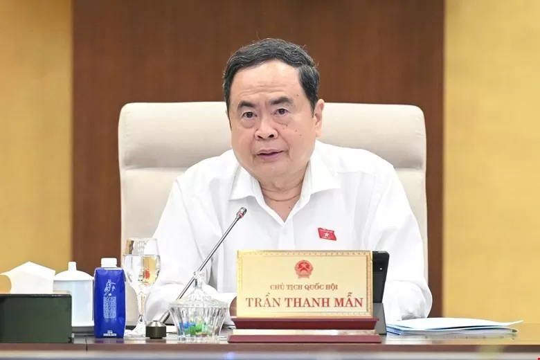 Ủy ban Thường vụ Quốc hội: Không cấm dạy thêm, cân nhắc việc giáo viên điều hành doanh nghiệp
