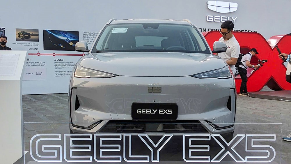 Geely EX5 đã có màn xuất hiện trong lễ giới thiệu mẫu xe Coolray. 
