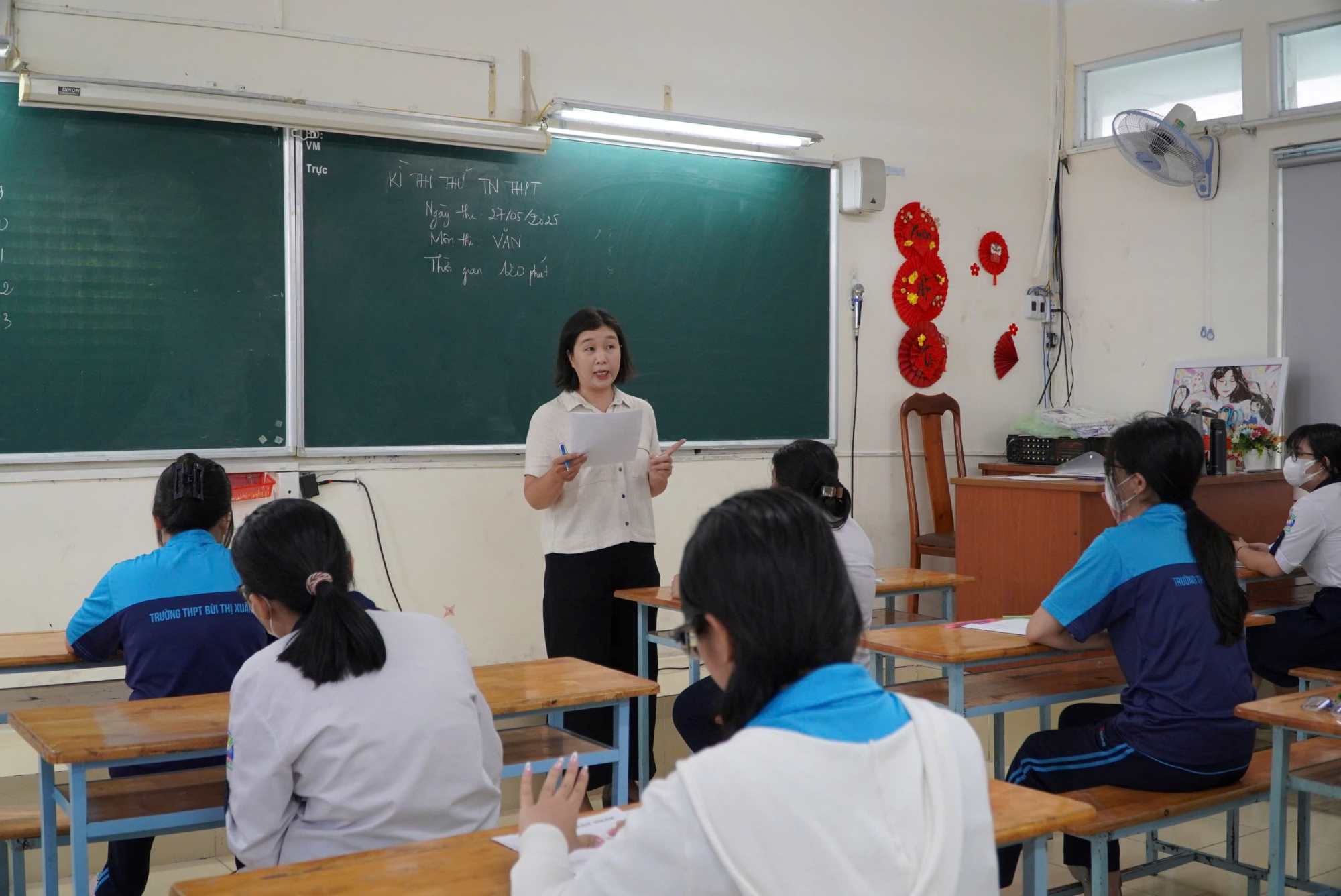 Học sinh lớp 12 tại TPHCM tham gia thi thử tốt nghiệp THPT năm 2025. Ảnh: Chân Phúc