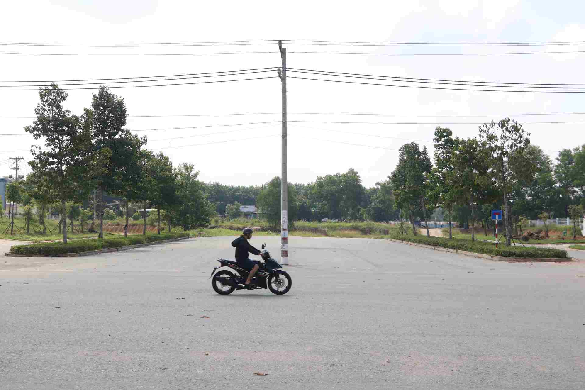 Tỉnh Bình Dương đang khẩn trương giải phóng mặt bằng để thực hiện dự án. Ảnh: Đình Trọng