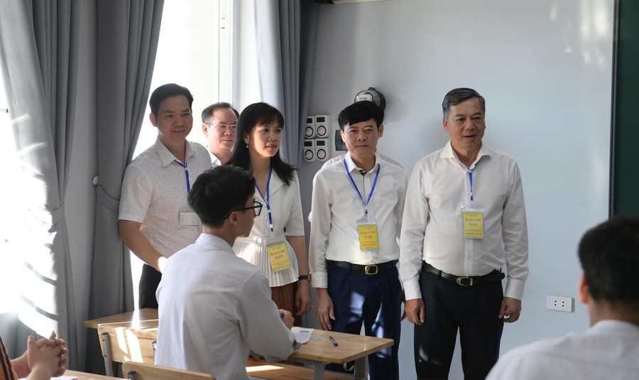 thanh-tra-kiem-tra-thi-tot-nghiep-thpt-3.jpg