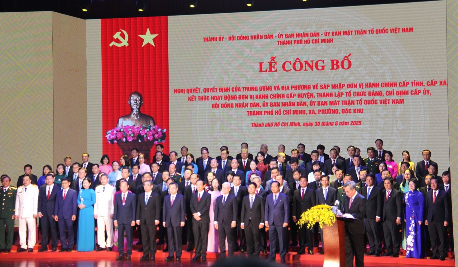 Ban Chấp hành Đảng bộ TP. Hồ Chí Minh (mới) nhiệm kỳ 2020 - 2025 gồm 107 người