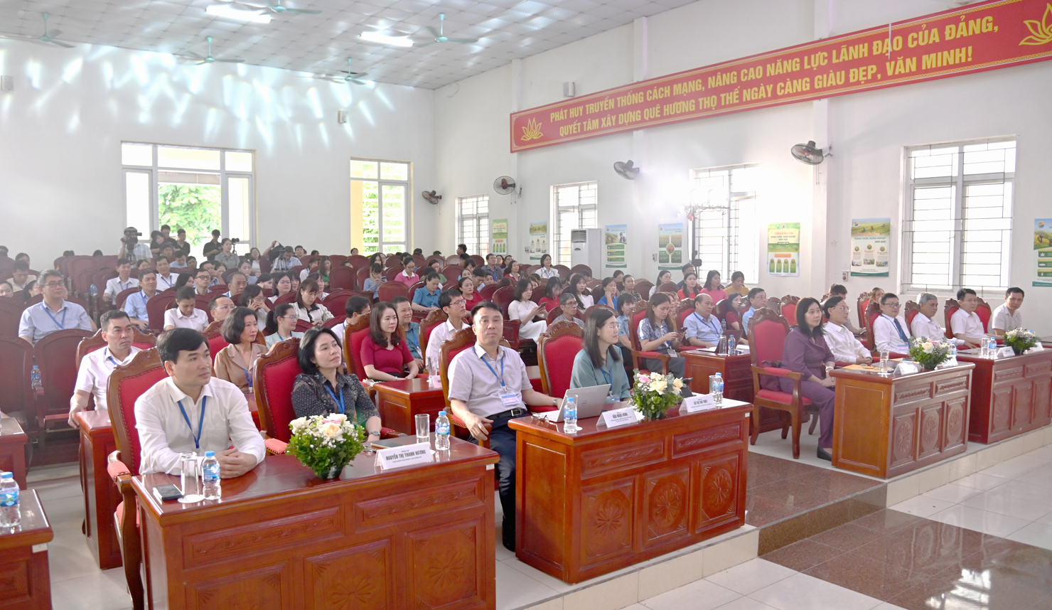 Toàn cảnh Lễ ra quân tại Hội trường UBND xã Thọ Phú