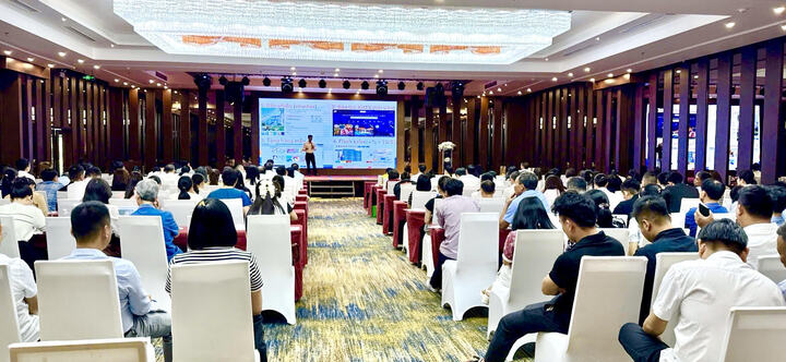 Toàn cảnh Hội nghị. Ảnh: Cục Thương mại điện tử và Kinh tế số