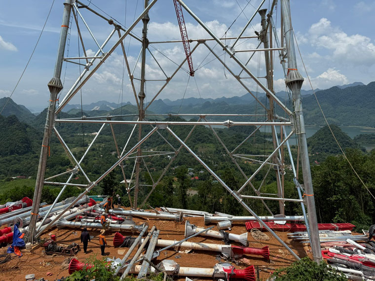 Đến thời điểm ngày 22.7, 461/468 vị trí hố móng dự án đường dây 500kV Lào Cai – Vĩnh Yên đã được hoàn thành trước khi bão về. Ảnh: Bảo Nguyên
