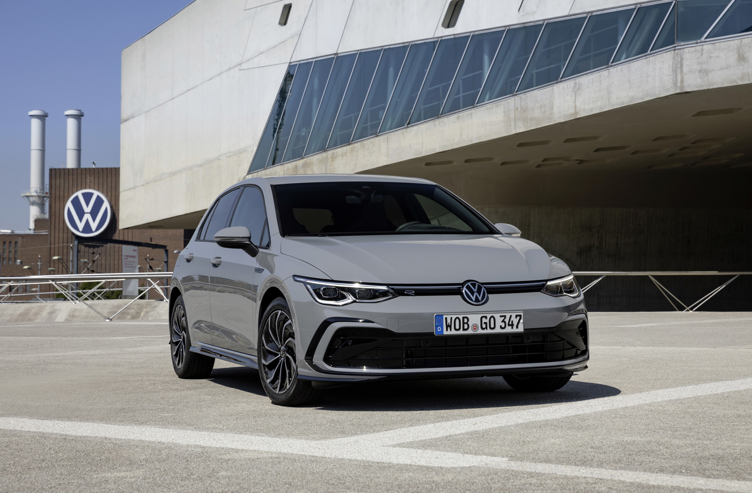 Volkswagen Golf - Dòng xe hot hatch hiệu năng cao.
