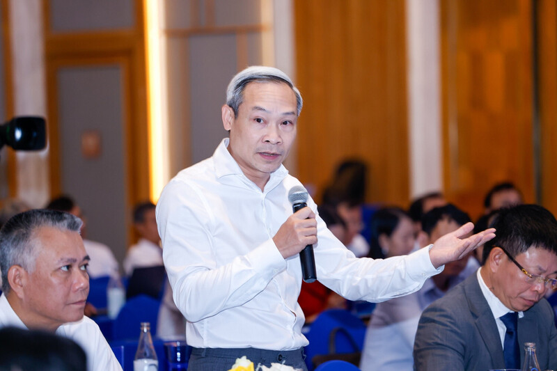 Ông Phan Đức Hiếu, Ủy viên chuyên trách Ủy ban Kinh tế và Tài chính của Quốc hội phát biểu. Ảnh: Duy Minh