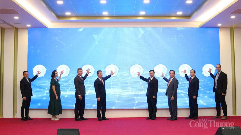 Khai mạc Ngày hội Khởi nghiệp đổi mới sáng tạo Đà Nẵng 2025 (SURF 2025)