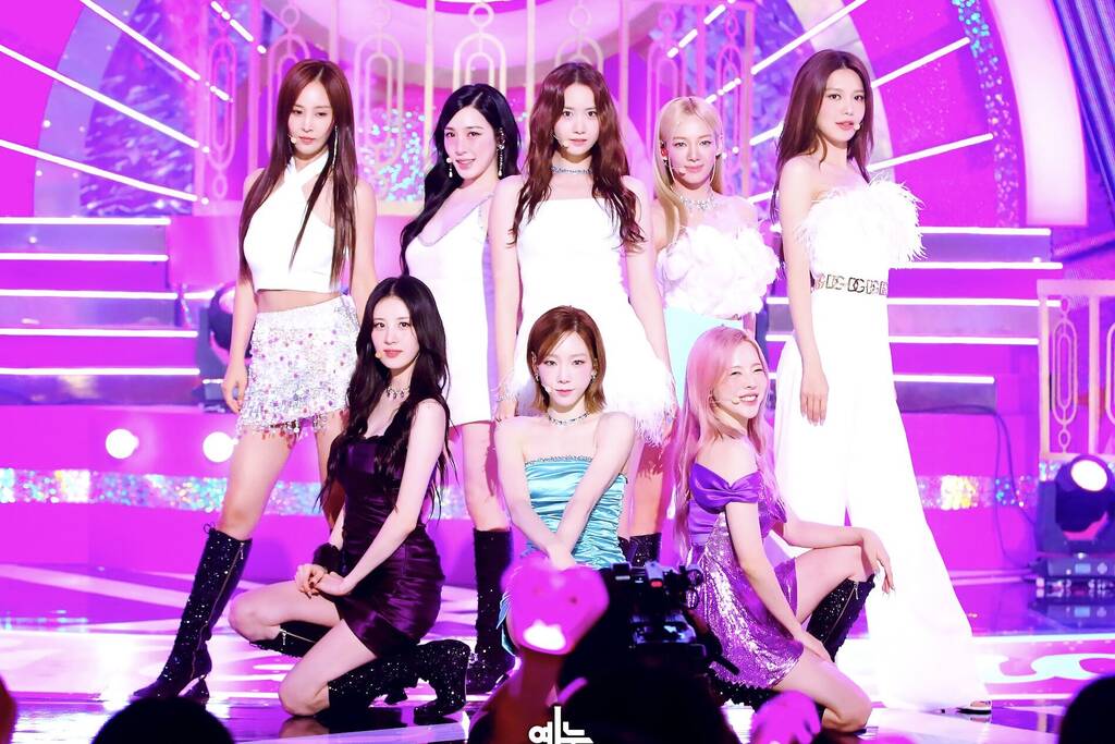 YoonA được biết đến là center của nhóm nhạc nữ SNSD. Ảnh: SM