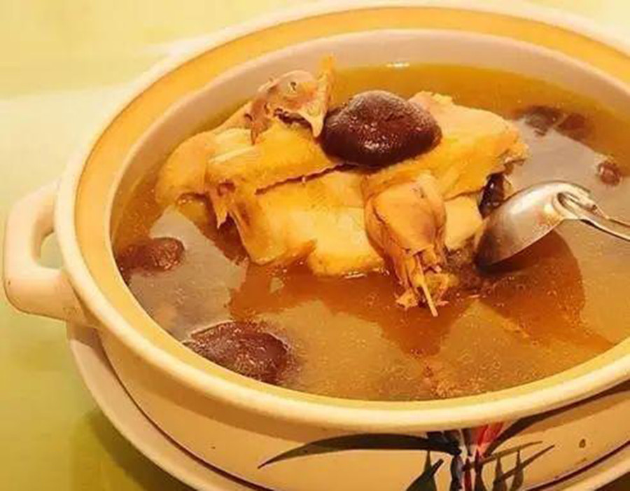 2-chao-gung-an-luc-doi.jpg