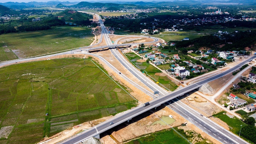 08 bộ, cơ quan trung ương và 22 địa phương có tỷ lệ ước giải ngân đạt từ mức bình quân chung cả nước. Ảnh: internet