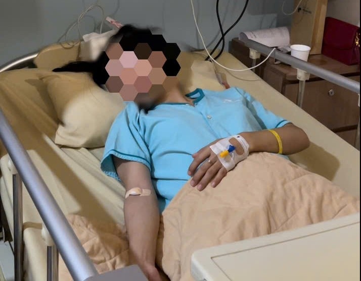 Nữ khách hàng bị hành hung tại cơ sở nha khoa phải nhập viện. Ảnh: Đông Hoàng