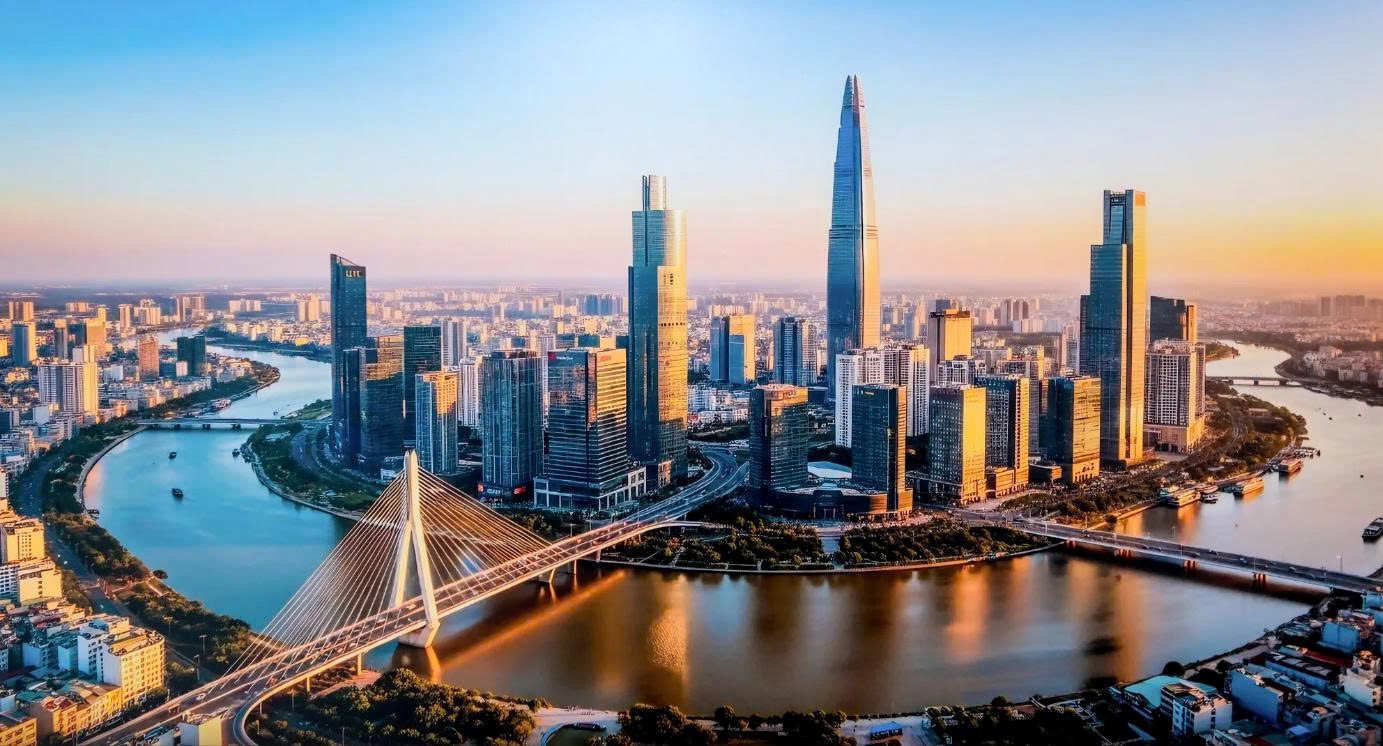 Việt Nam cần sớm hoàn thiện hành lang pháp lý vượt trội, đặc biệt trong ngoại hối, thuế và ngân hàng để phát triển Trung tâm Tài chính quốc tế.