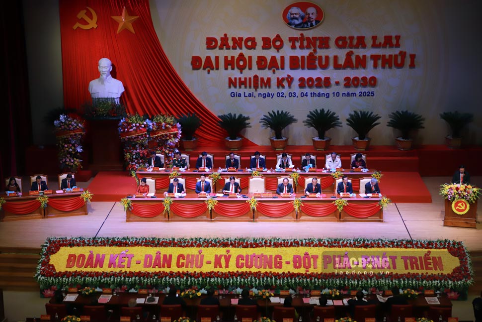 Khai mạc phiên chính thức Đại hội. Ảnh: Hoài Phương