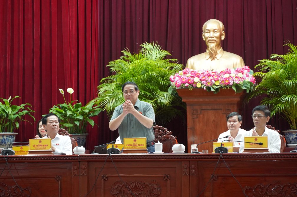 Thủ tướng Chính phủ Phạm Minh Chính tiếp xúc cử tri trên địa bàn TP Cần Thơ. Ảnh: Tạ Quang