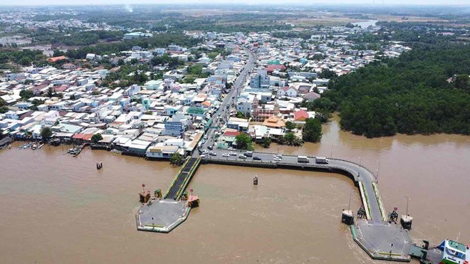 Hiện trạng phà Cát Lái, vị trí xây dựng cầu Cát Lái. Ảnh tư liệu: HAC