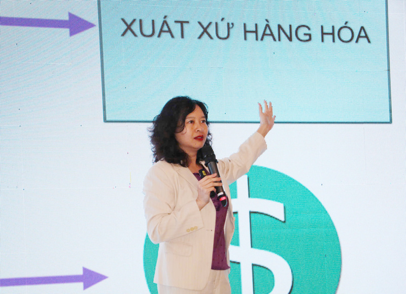 Bà Trịnh Thị Thu Hiền, Phó Cục trưởng Cục Xuất nhập khẩu tại hội nghị. Ảnh: Phong Lâm